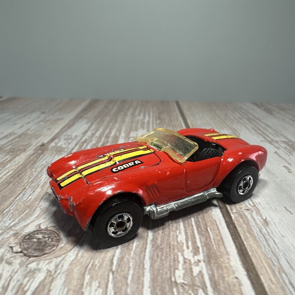 Vintage Hot Wheels 1982 Shelby Cobra Convertible Red Diecast Car 1:64